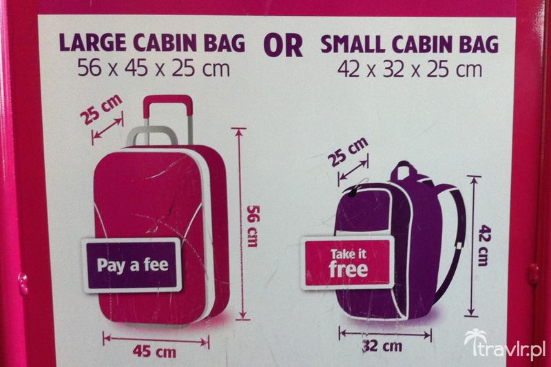 Co zabrać do bagażu podręcznego Wizzair? Kosmetyki, które musisz mieć ze sobą