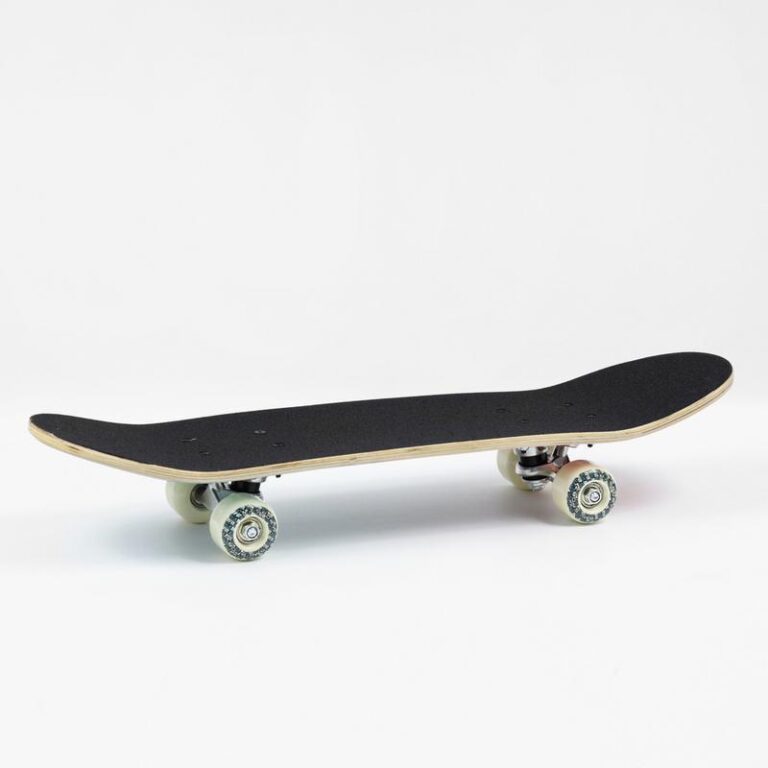 Sprawdź, jak skutecznie zmierzyć rozmiar deskorolki i wybierz idealną dla siebie