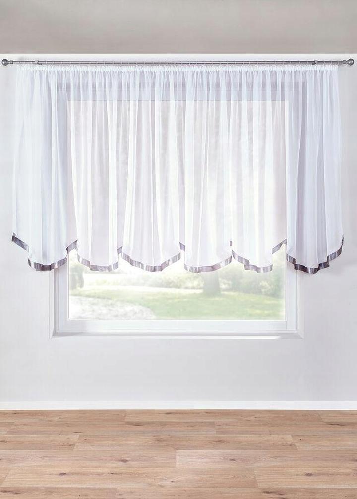 Firanki do okna łukowego