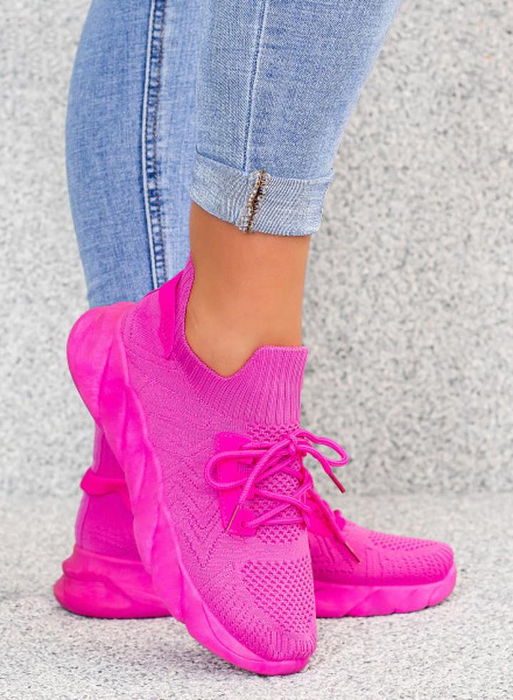 Jakie buty do sukienki w kolorze fuksji