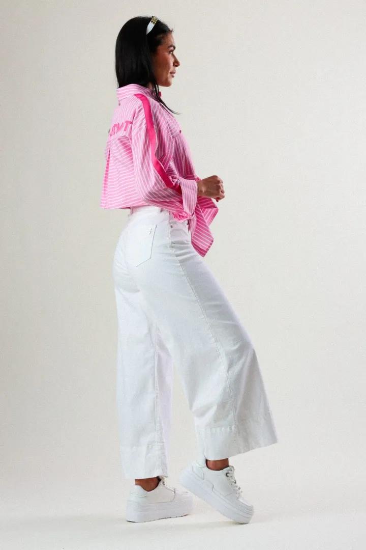 Komfort i styl w spodniach