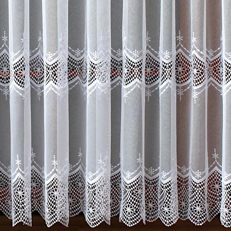 Szycie firanki z gipiurą