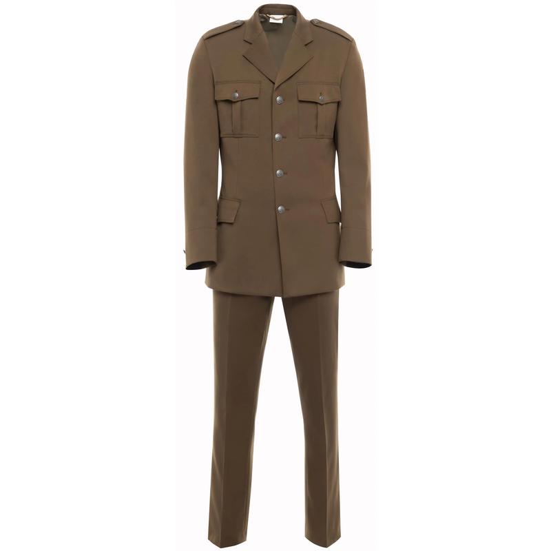 Jak zrozumieć rozmiary mundurów i dobrać idealny fason dla siebie