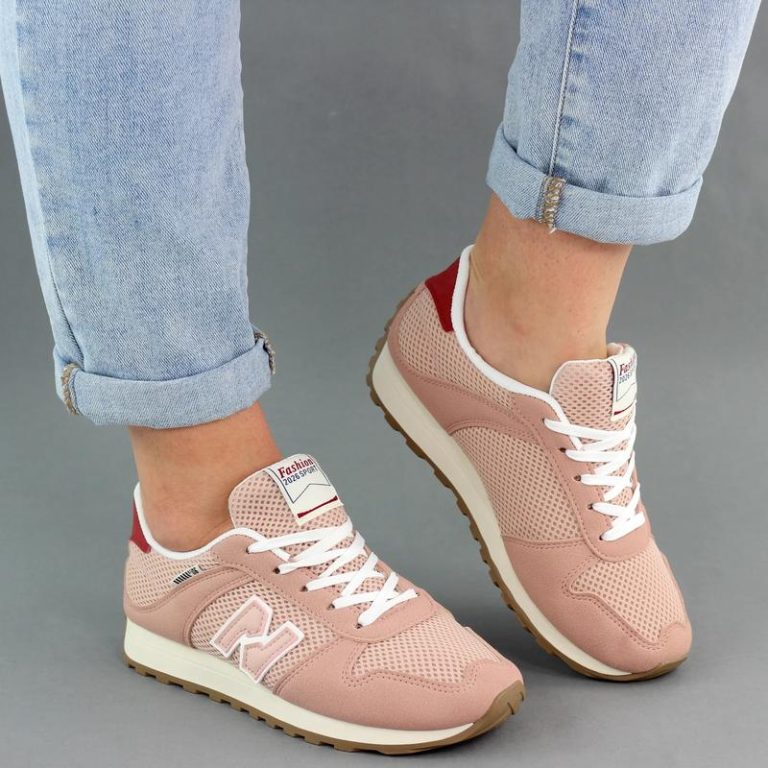 Jakie buty wybrać do pudrowej sukienki, aby olśnić?