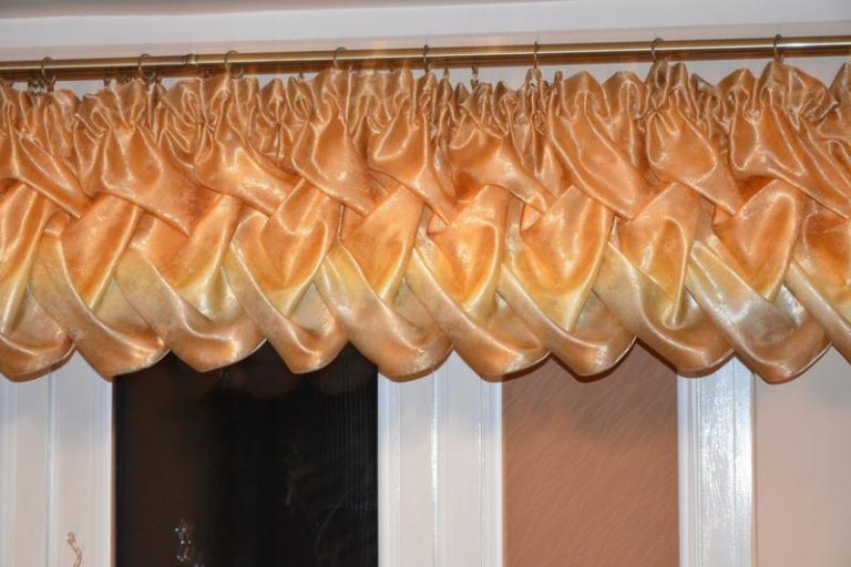 Twój przewodnik po szyciu: Odkryj, jak uszyć piękny lambrekin warkocz