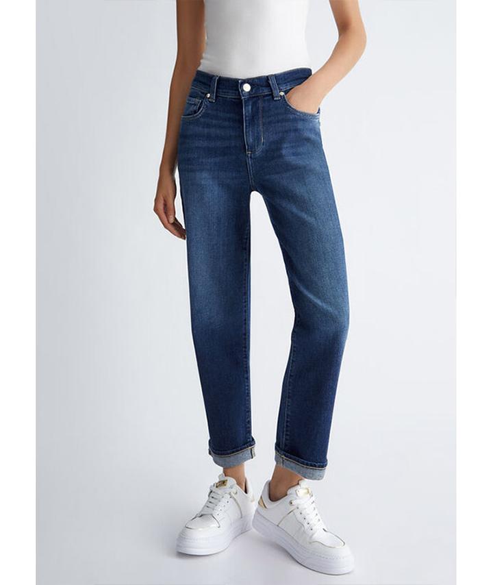 Jakie buty idealnie pasują do boyfriend jeans? Oto nasze propozycje!