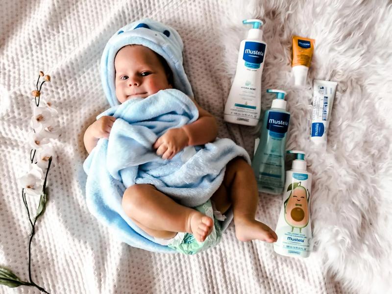 Jakie kosmetyki wybrać dla noworodka - porady dla młodych rodziców
