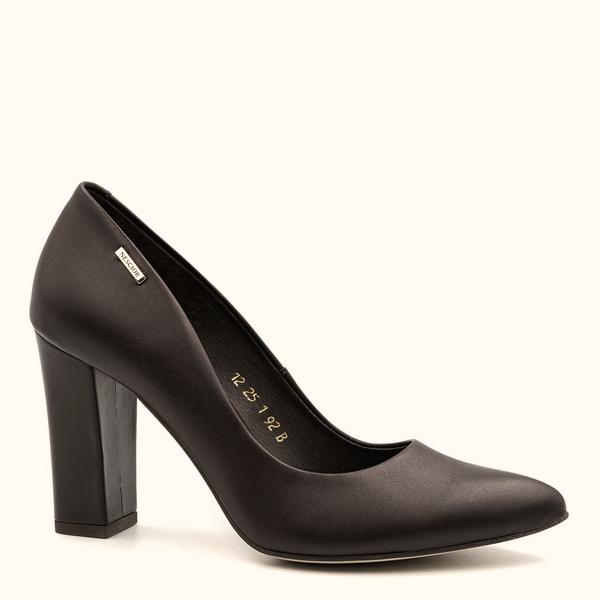 Buty do garsonki